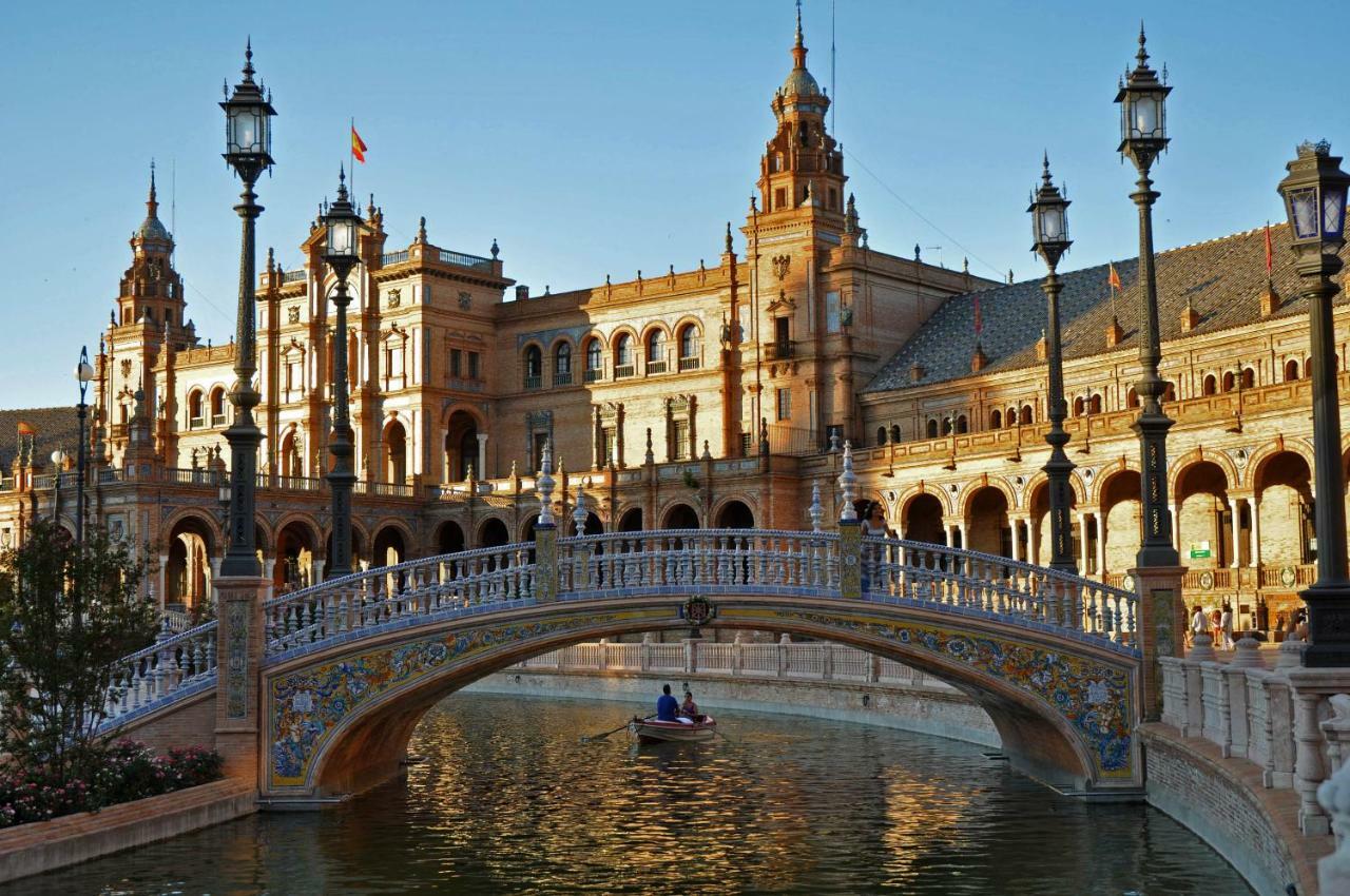 Apartamento Murillo En El Prado Seville Luaran gambar